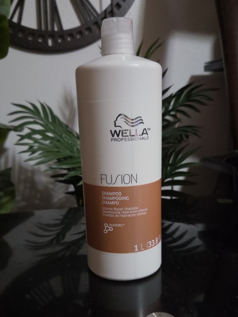 Fusion Intense Repair Shampoo - Brown/White